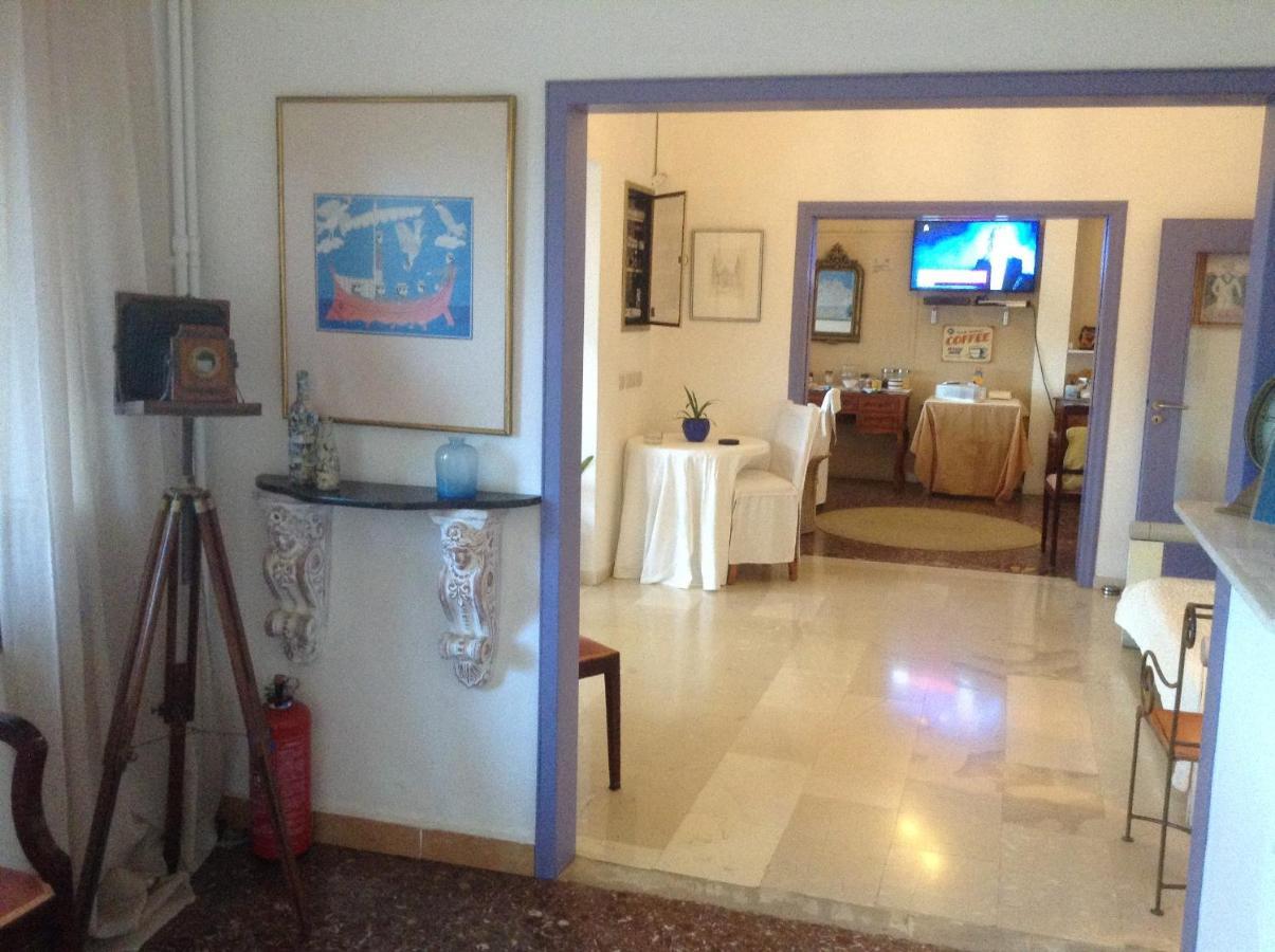 Akrotiri Hotel Chania  Buitenkant foto