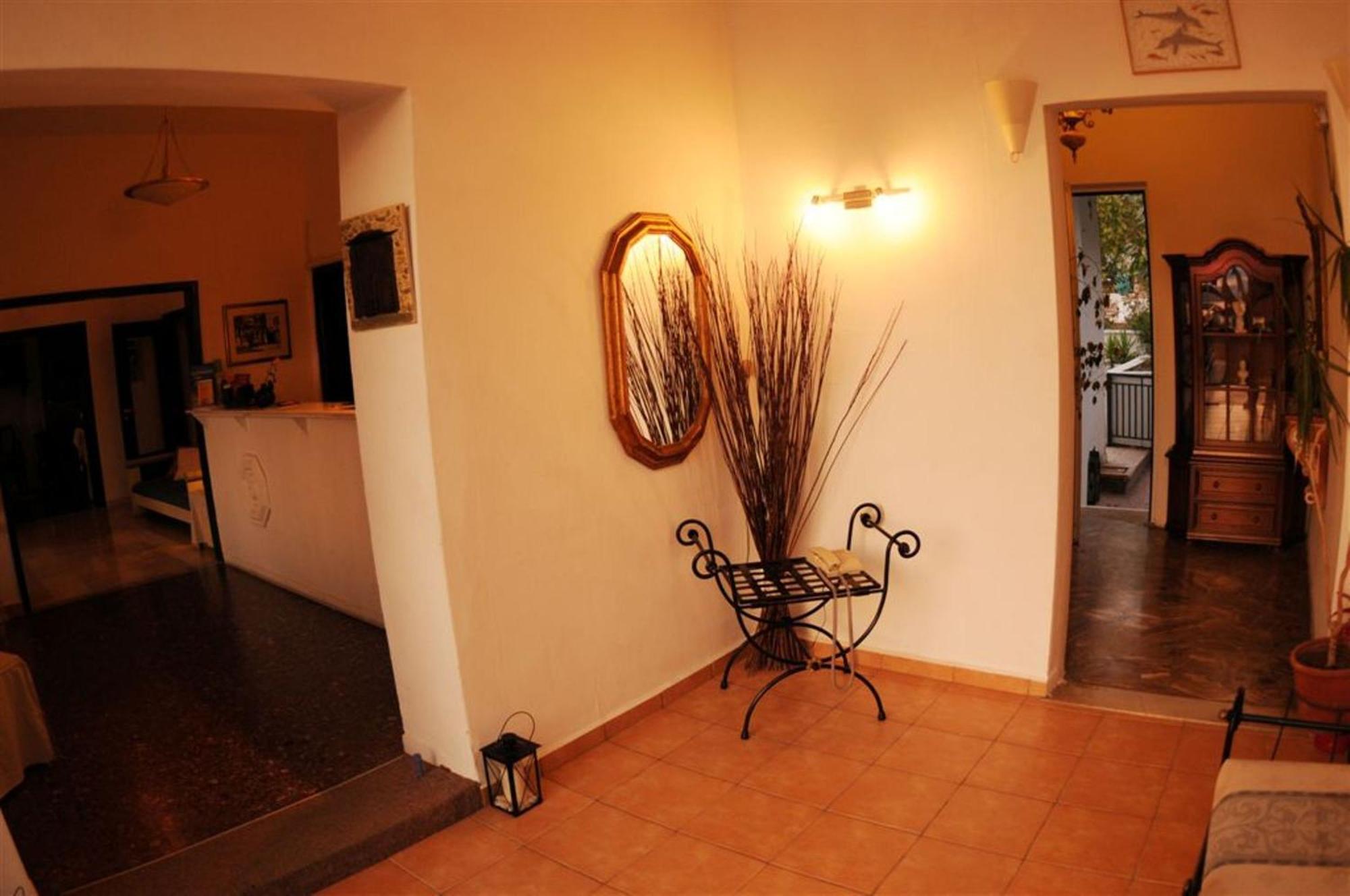 Akrotiri Hotel Chania  Buitenkant foto
