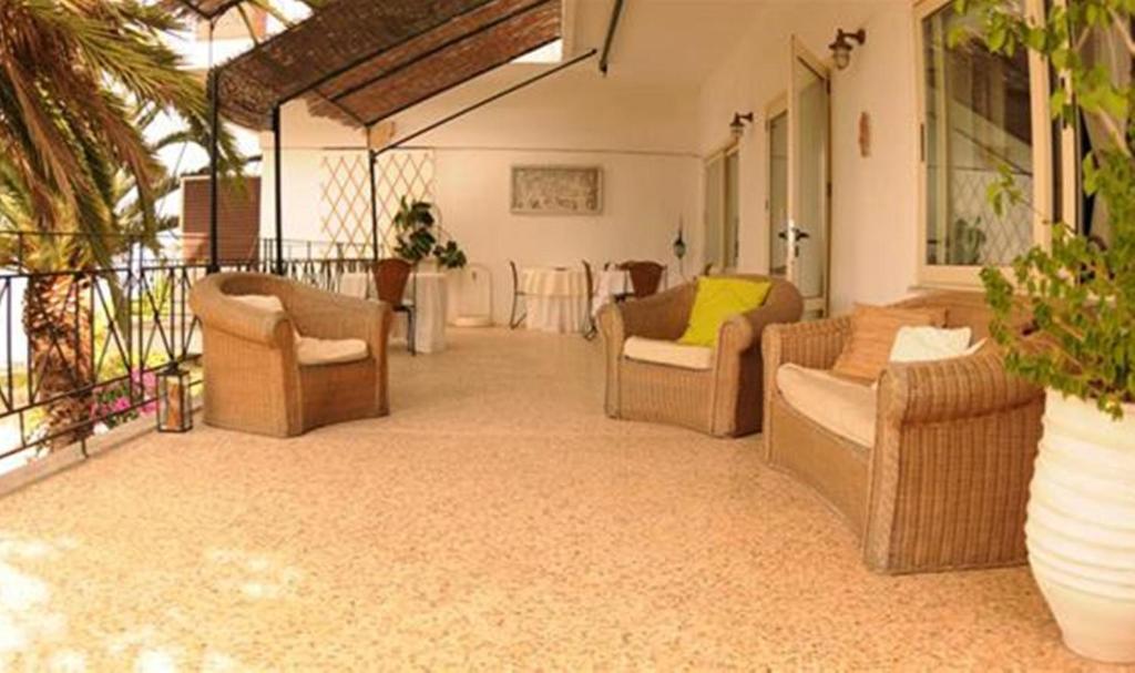 Akrotiri Hotel Chania  Buitenkant foto