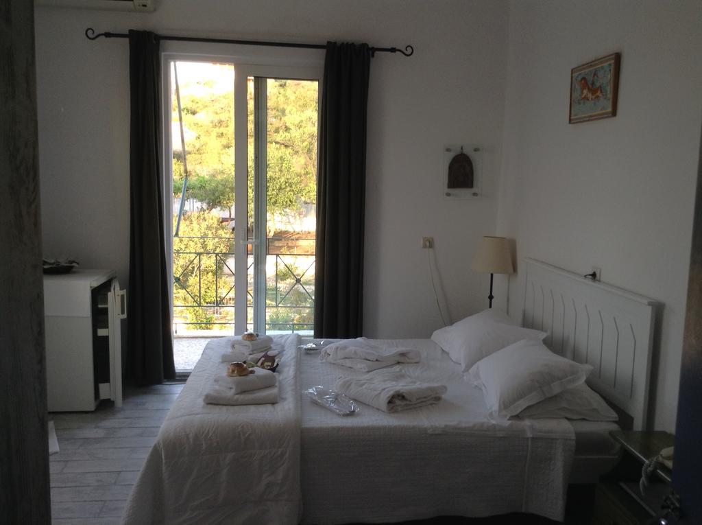 Akrotiri Hotel Chania  Buitenkant foto
